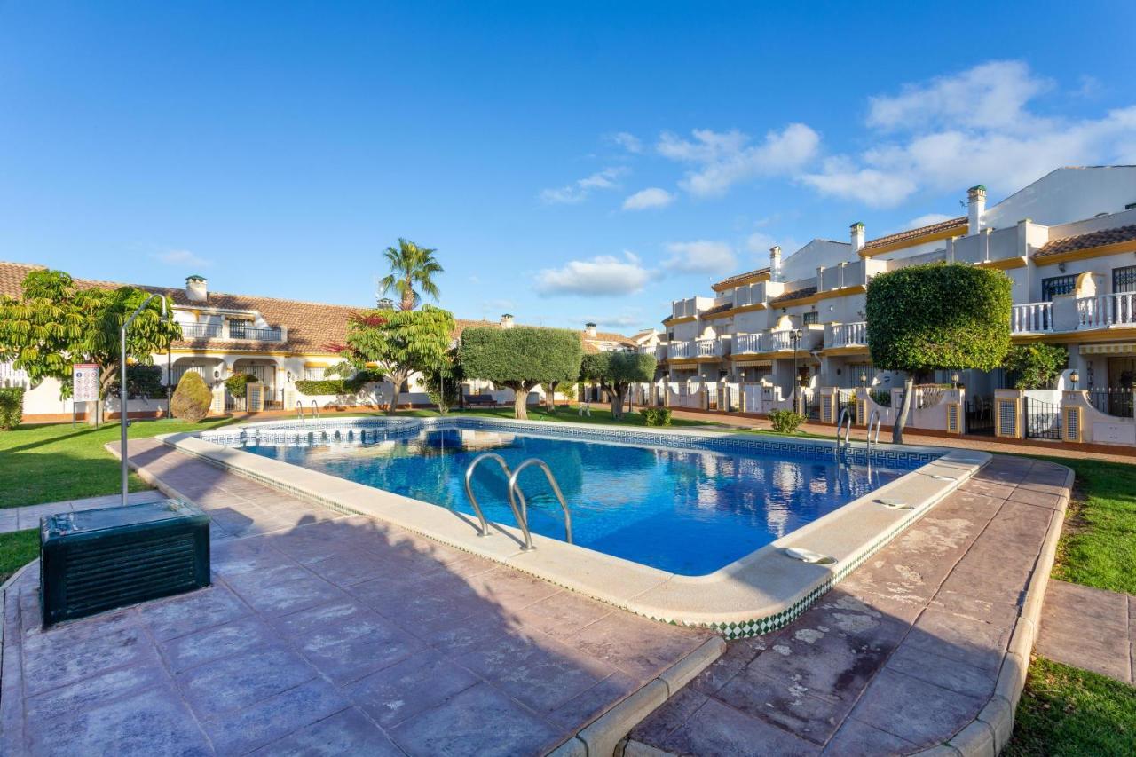 オリウエラ Pool-Side Townhouse In Cabo Roigヴィラ エクステリア 写真